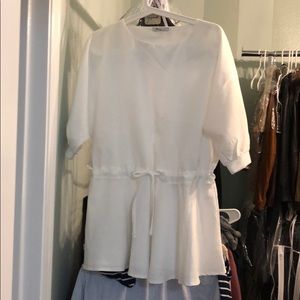 Debuts dress